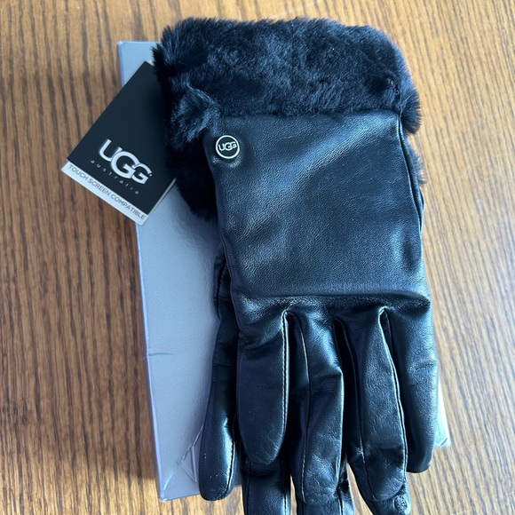 Ugg leather gloves (Brand new with tags and box) - Picture 2 of 8